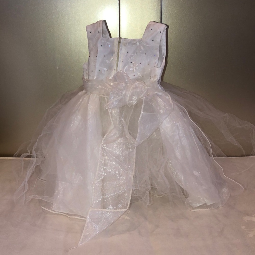 Dress - Picture 5 of 5
